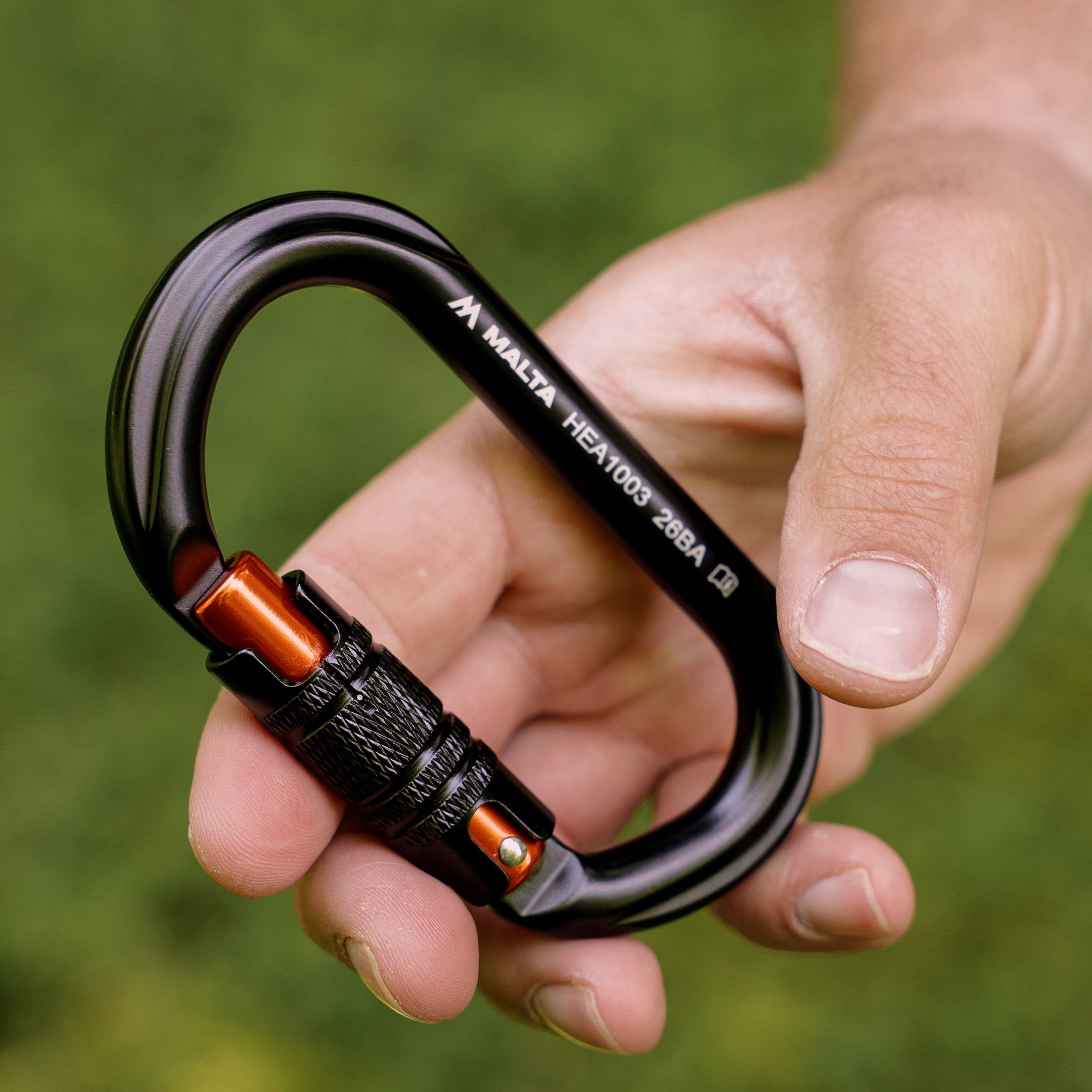 Malta Hunting Aluminum Self-Locking Carabiner
